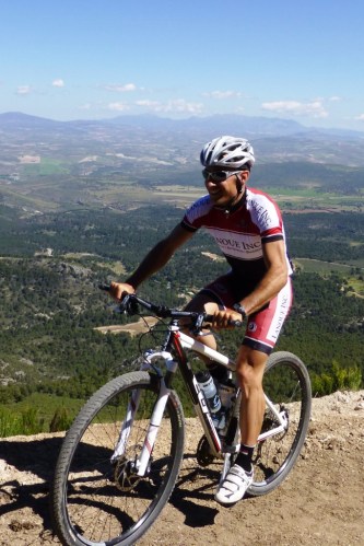 Climbing Collado del Agua, Granada, España / Subiendo el Collado del Agua, Granada, España